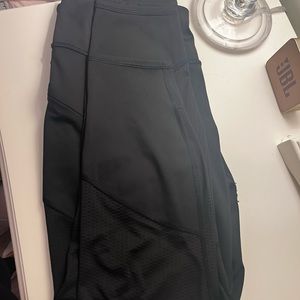 Black Mesh Athleta 7/8 Legging